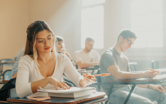 10 Cara Konsisten untuk Improve Kemampuan Bahasa Inggris
