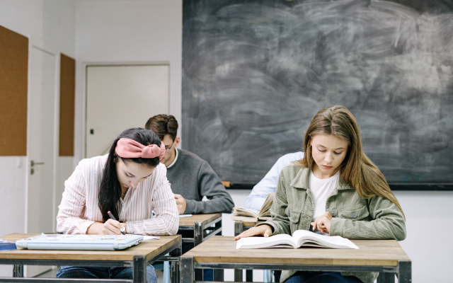 7 Kesulitan Umum Siswa dalam Belajar Bahasa Inggris