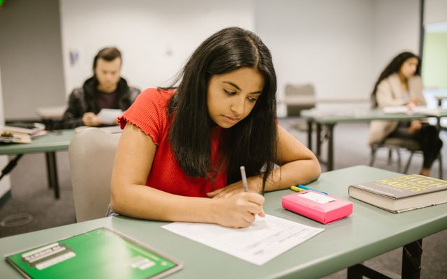 10 Cara Ampuh Mengerjakan Soal Reading Section TOEFL