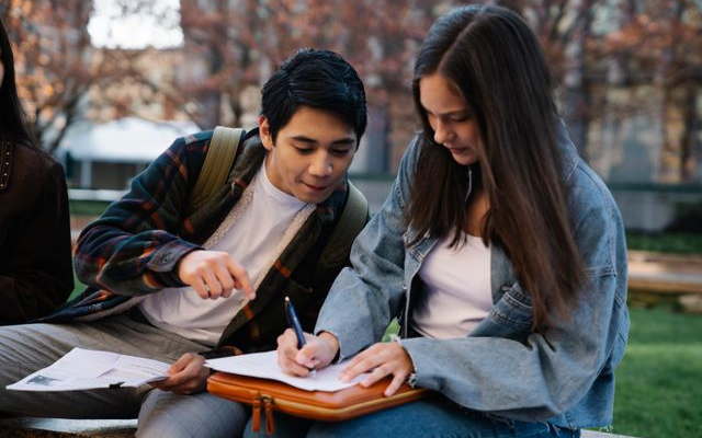 7 Tips Dasar Menjawab Soal Written Expression TOEFL Test