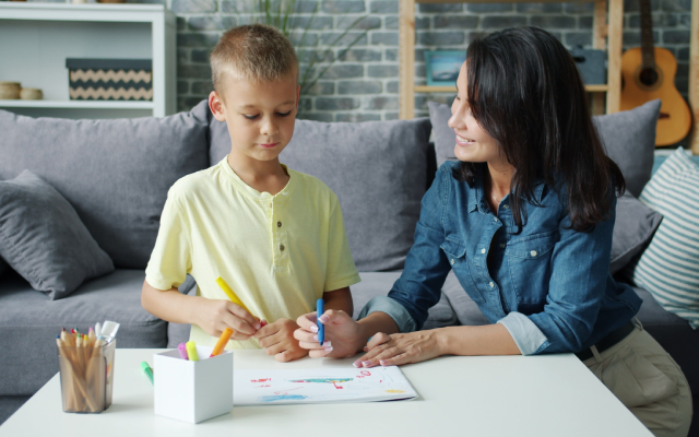 10 Cara Ampuh Agar Anak Tidak Bosan Belajar Bahasa Inggris di Rumah