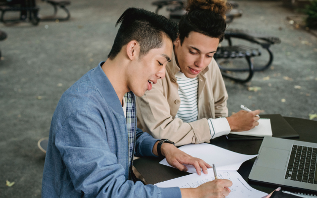 7 Tips Ampuh Latihan Writing Tes IELTS untuk Skor yang Maksimal