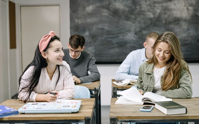 Apa Itu Adverb of Affirmation? Ini Fungsi dan Contoh Kalimat dalam Bahasa Inggris