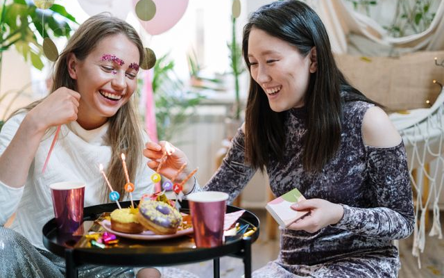 20+ Ucapan Selamat Ulang Tahun dalam Bahasa Mandarin yang Bisa Kamu Pelajari
