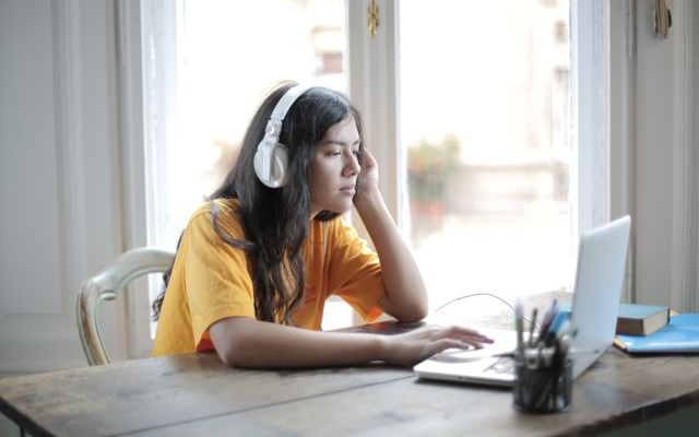 7 Cara Menaikkan Nilai Listening Tes HSK dengan Cepat