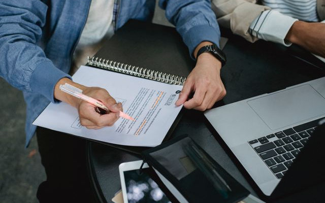 10 Cara Efektif Menghemat Waktu di IELTS Reading Passage