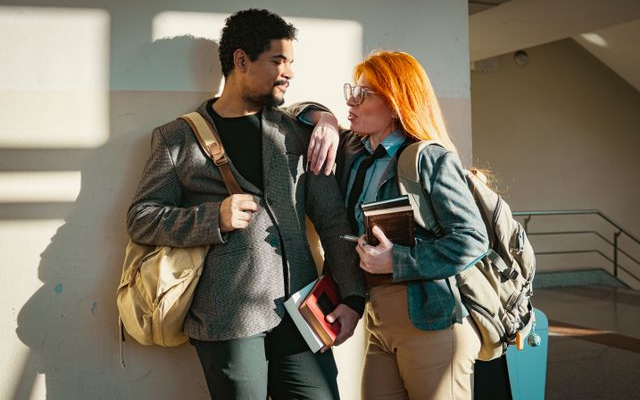 Jenis-jenis Love Language dalam Bahasa Inggris dan Contohnya