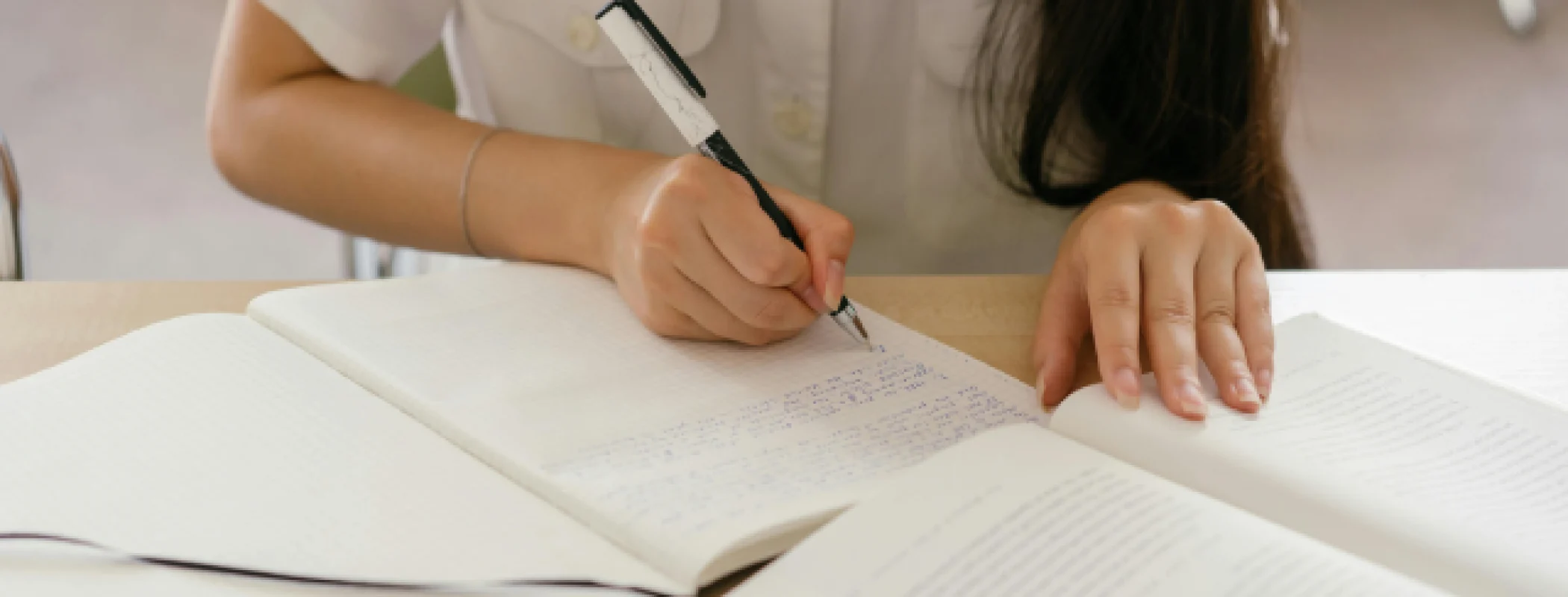 10 Cara Efektif Membuat Cerpen Berbahasa Inggris yang Menarik & Berkesan