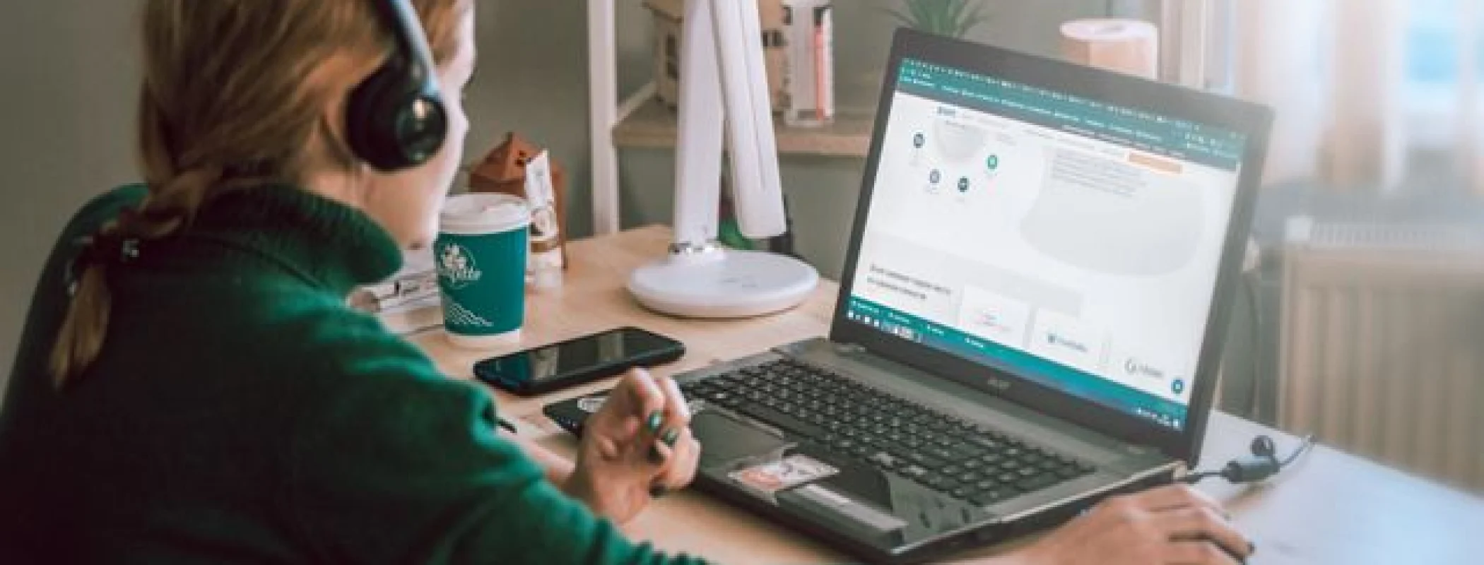 10 Website Belajar Listening Bahasa Inggris Terbaik untuk Pemula