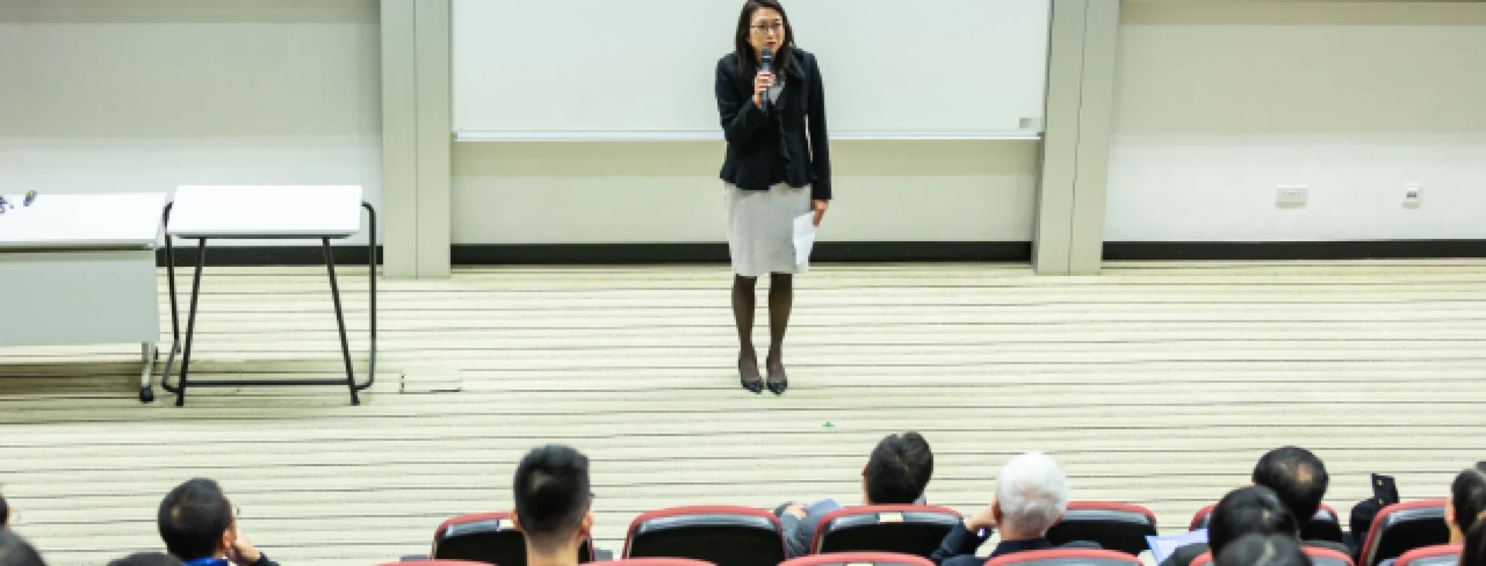 7 Manfaat Penting Belajar Public Speaking Bahasa Inggris