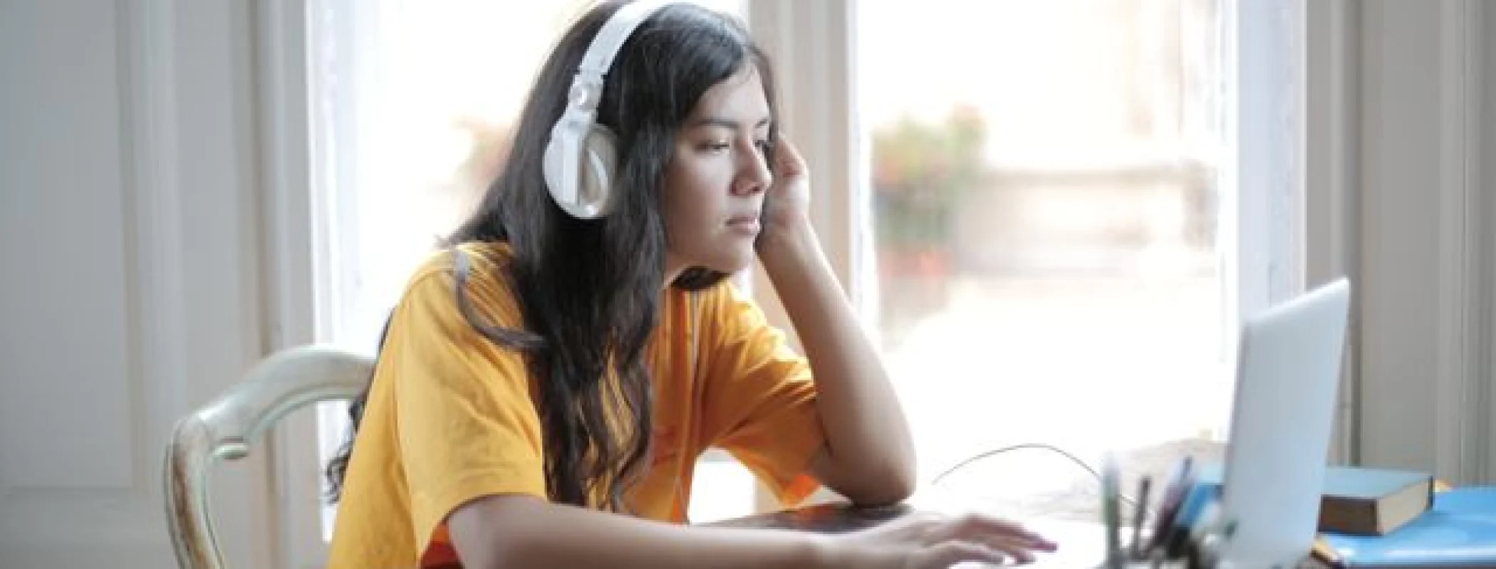 7 Cara Menaikkan Nilai Listening Tes HSK dengan Cepat