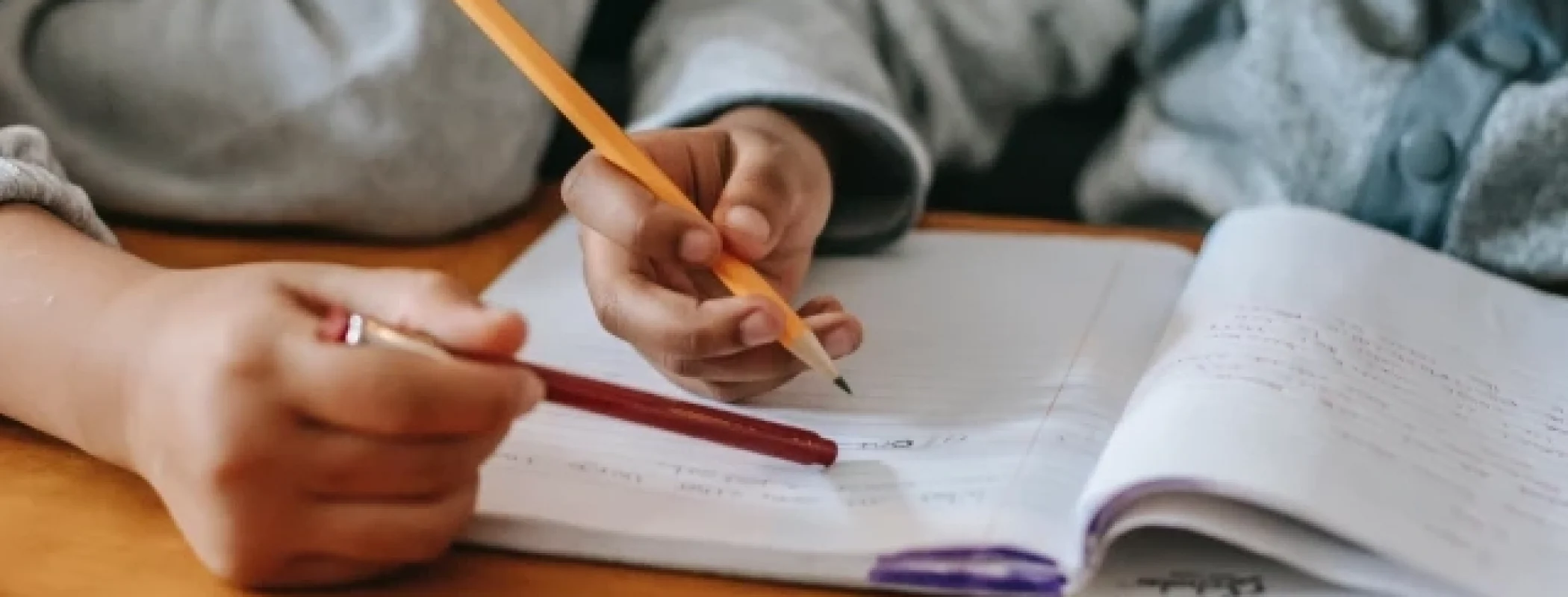 keterangan waktu untuk simple future tense