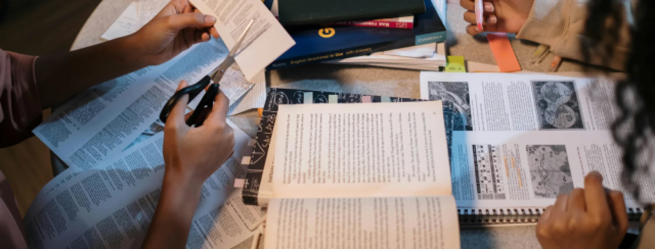 Perbedaan Penggunaan Have To dan Must dalam Bahasa Inggris Lengkap dengan Contoh